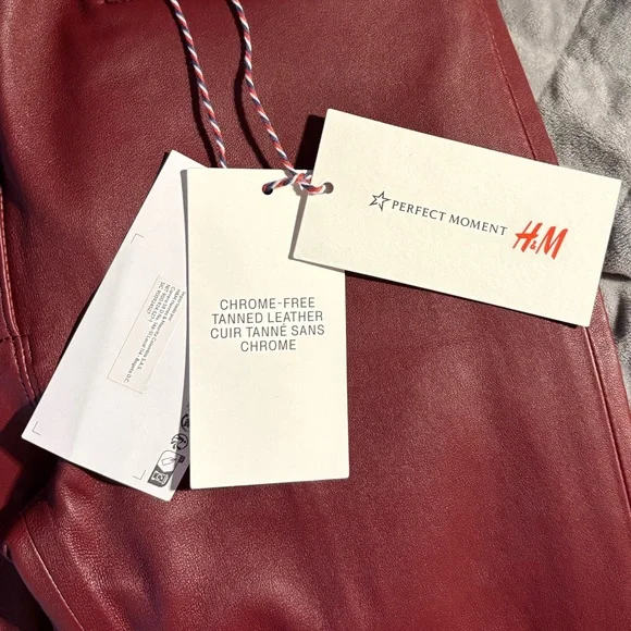 Perfect Moment H&M NWT
Burgundy boot-cut genuine leather pants - Picture 14 of 14